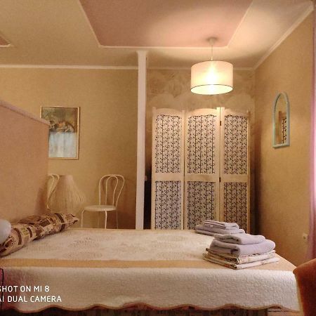 Apartments Domovik Latorichnaya,3 Mukatjevo Eksteriør billede