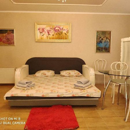 Apartments Domovik Latorichnaya,3 Mukatjevo Eksteriør billede