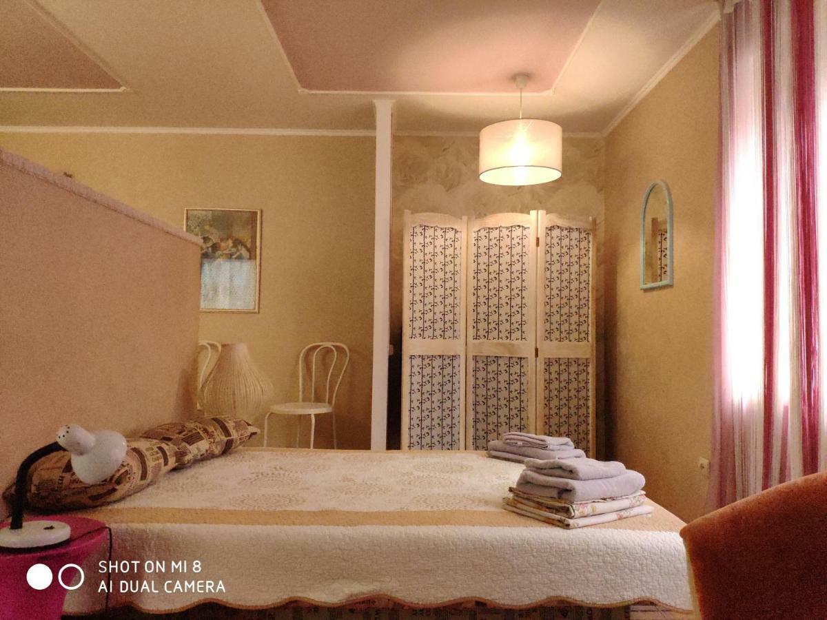 Apartments Domovik Latorichnaya,3 Mukatjevo Eksteriør billede